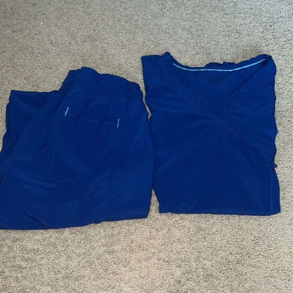 Scrub set - Picture 4 of 4